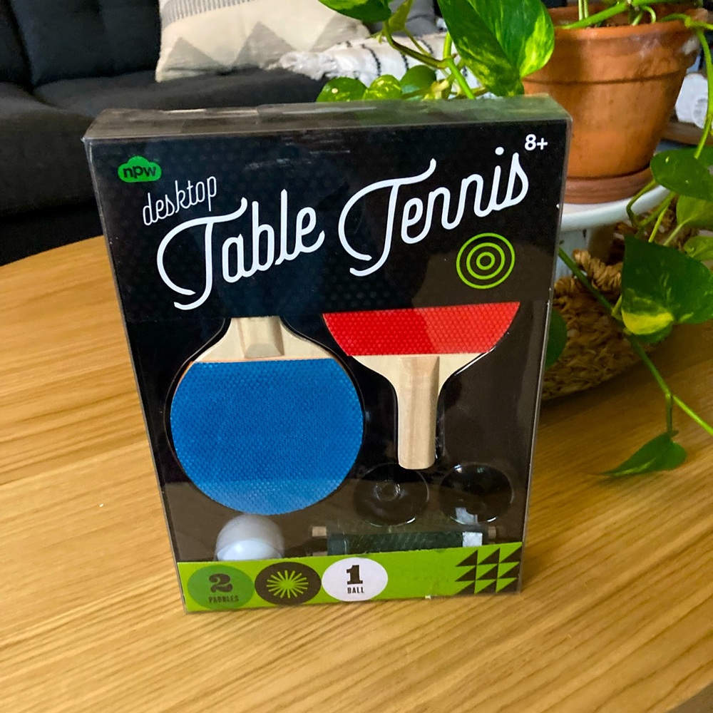 BRAND NEW Desktop Table Tennis.